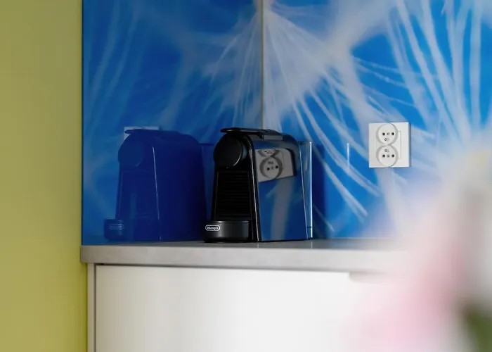 Colorful Rataje With Parking And Air Conditioning By Renters شقة بوزنان