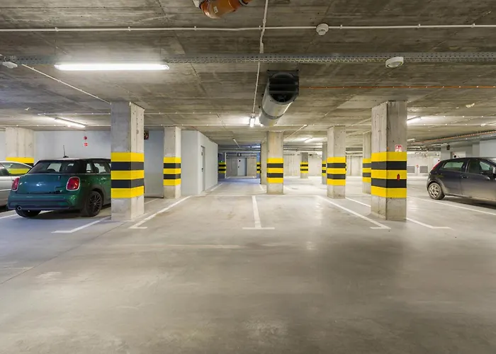 شقة Colorful Rataje With Parking And Air Conditioning By Renters